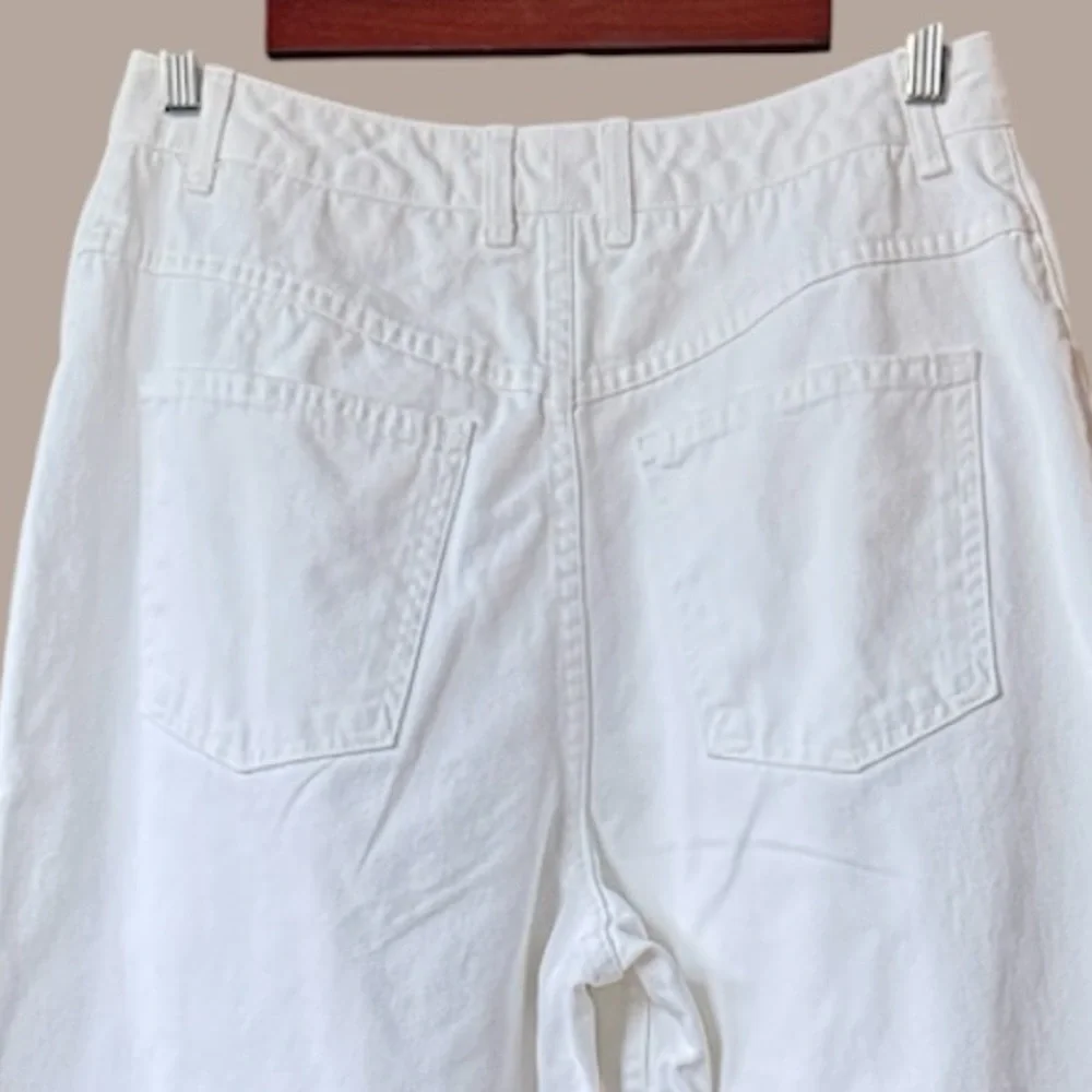 Talbots White High Waist Pleated tapered Jeans Size 10 Long